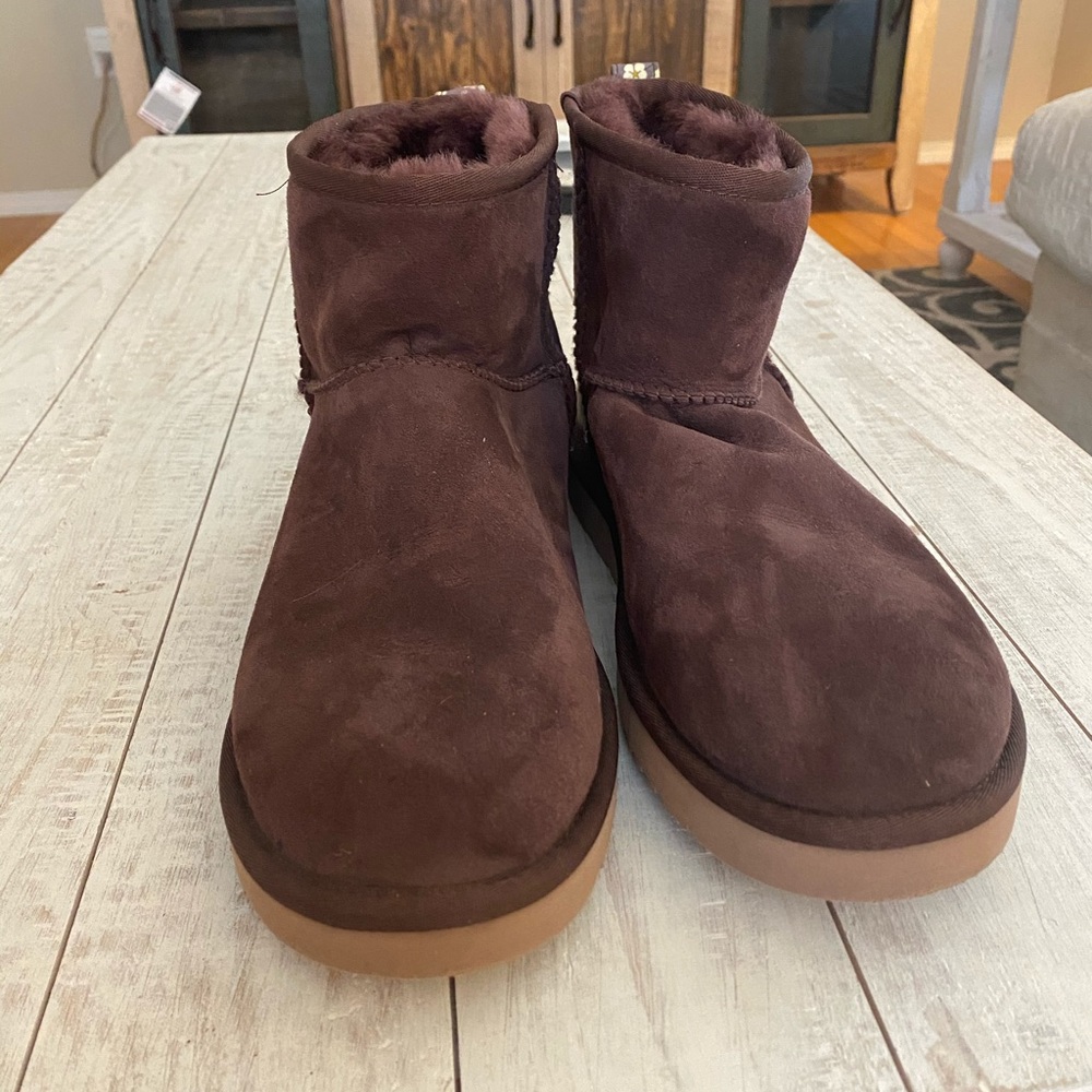 Shoes - Picture 2 of 3